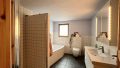 Badezimmer im Obergeschoss